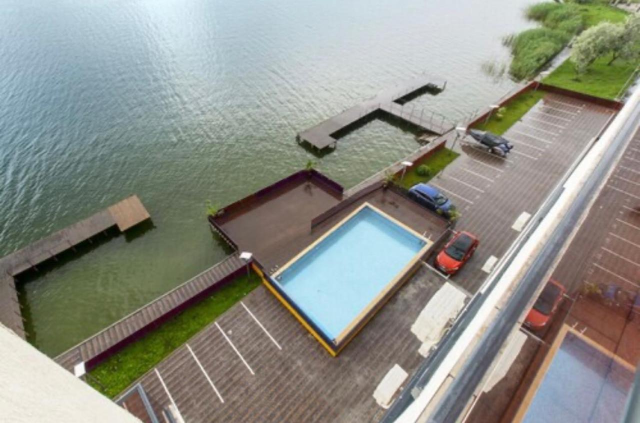 Sophia Lake View Suite Mamaia Extérieur photo