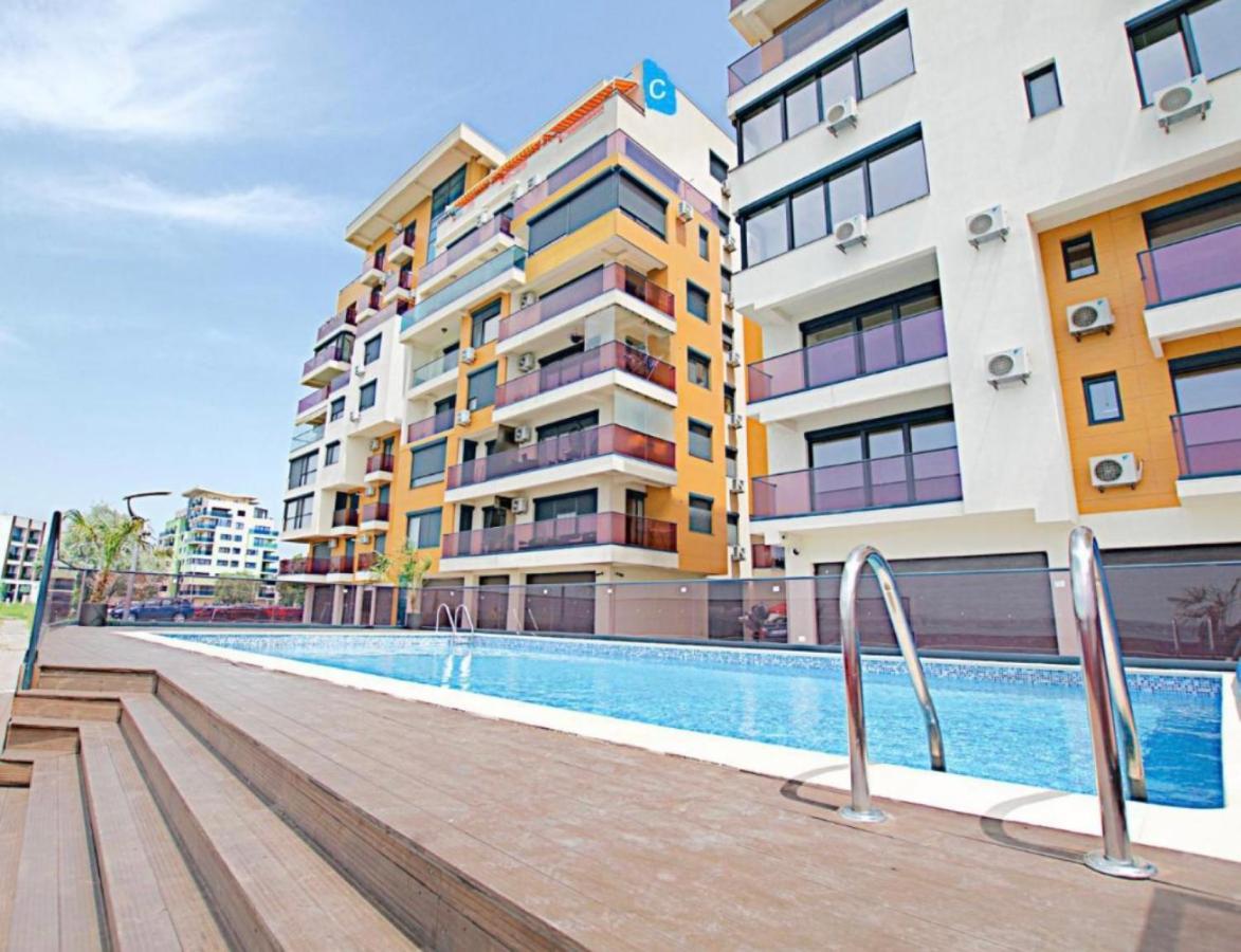Sophia Lake View Suite Mamaia Extérieur photo