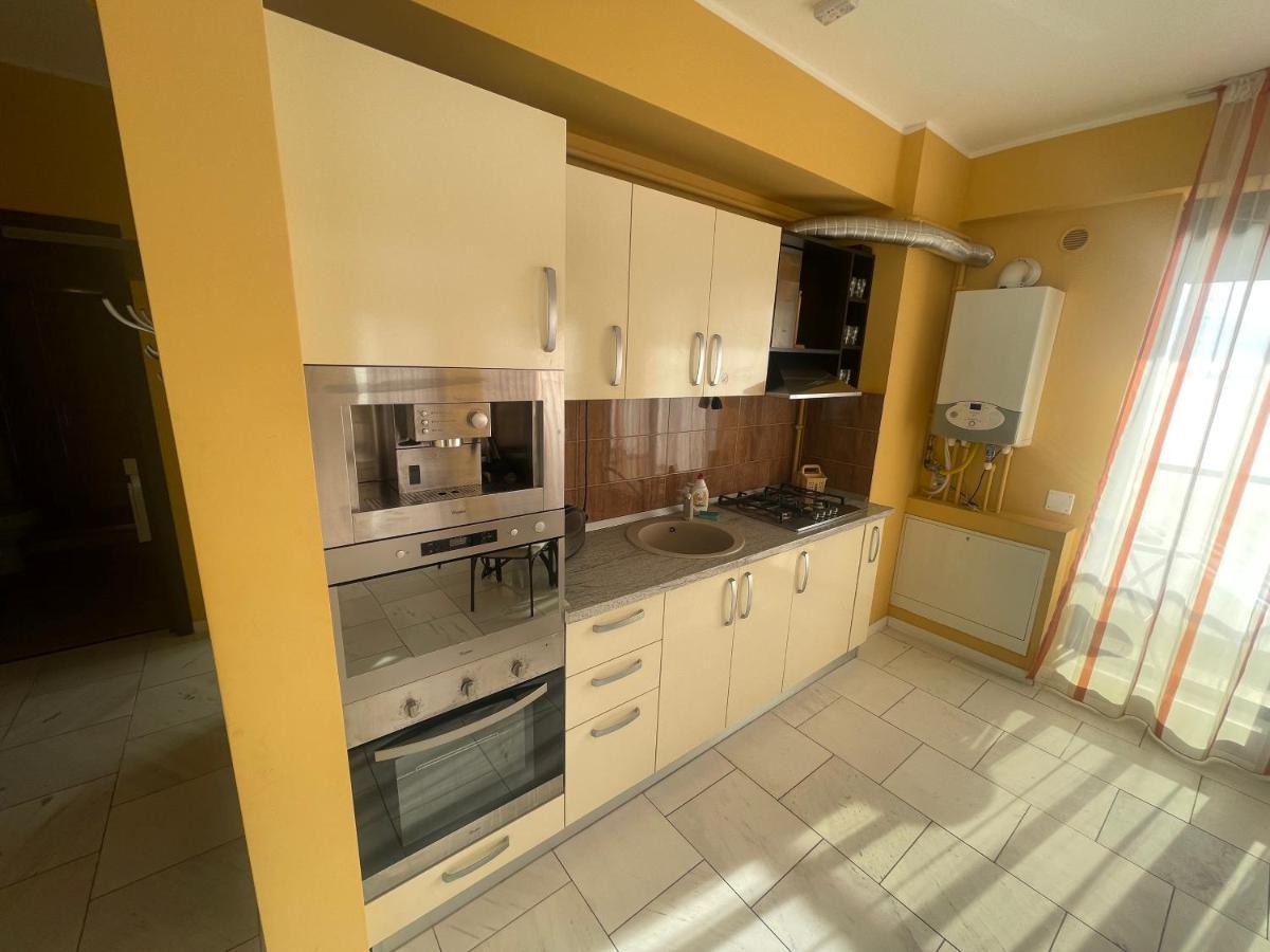 Sophia Lake View Suite Mamaia Extérieur photo