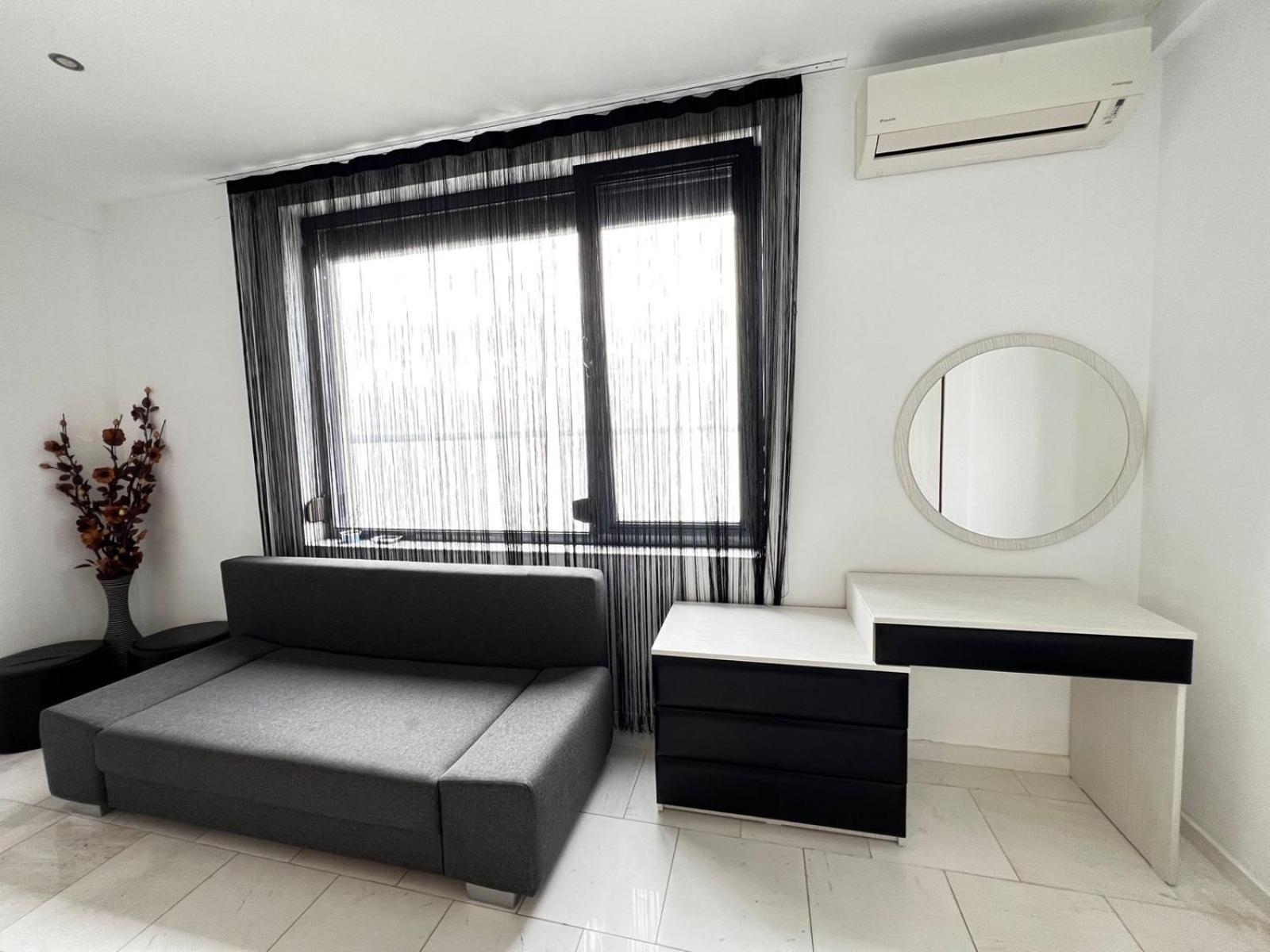 Sophia Lake View Suite Mamaia Extérieur photo