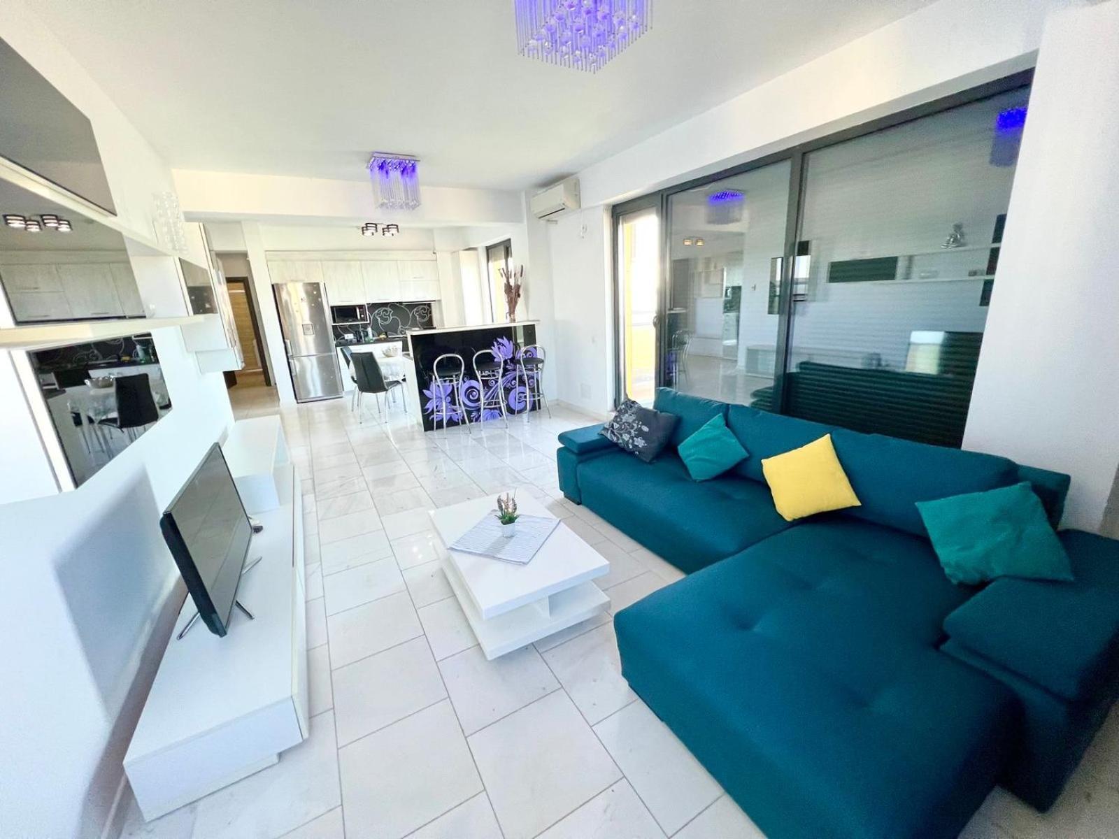 Sophia Lake View Suite Mamaia Extérieur photo