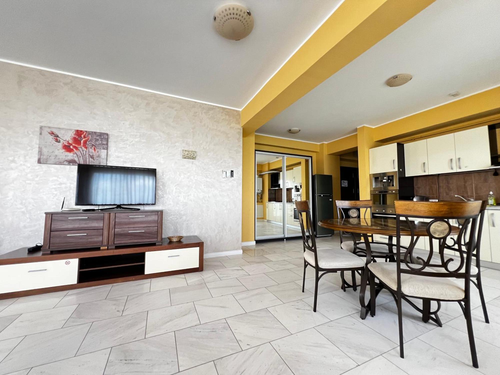 Sophia Lake View Suite Mamaia Extérieur photo